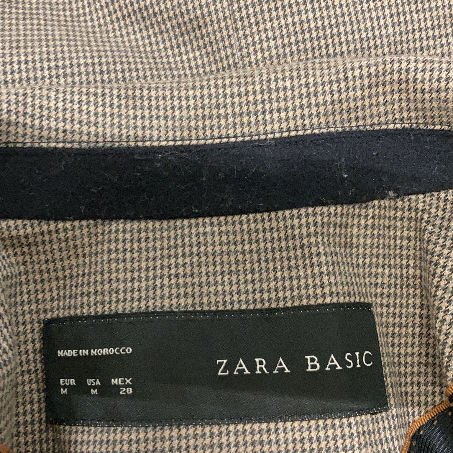 Zara Basic