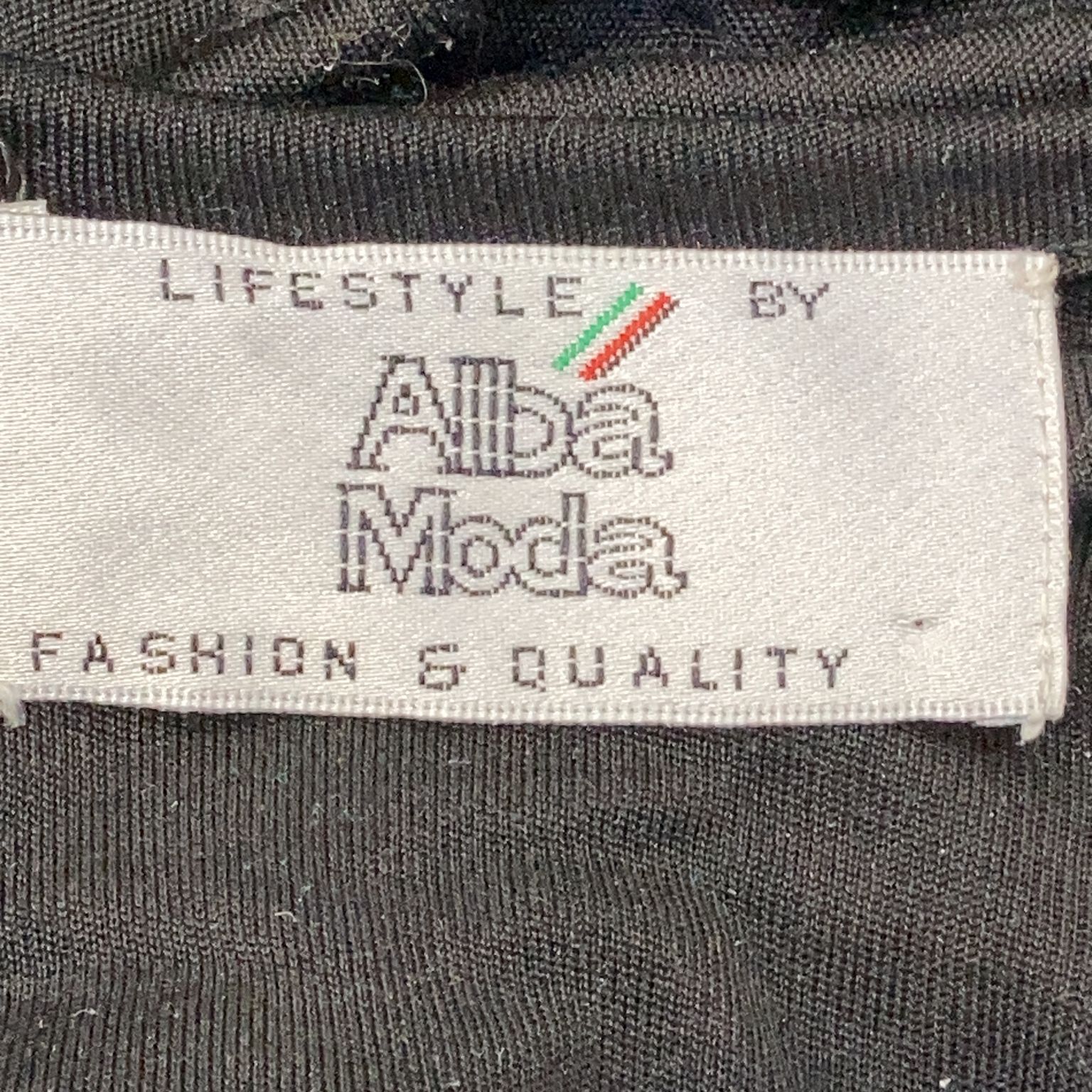 Alba Moda