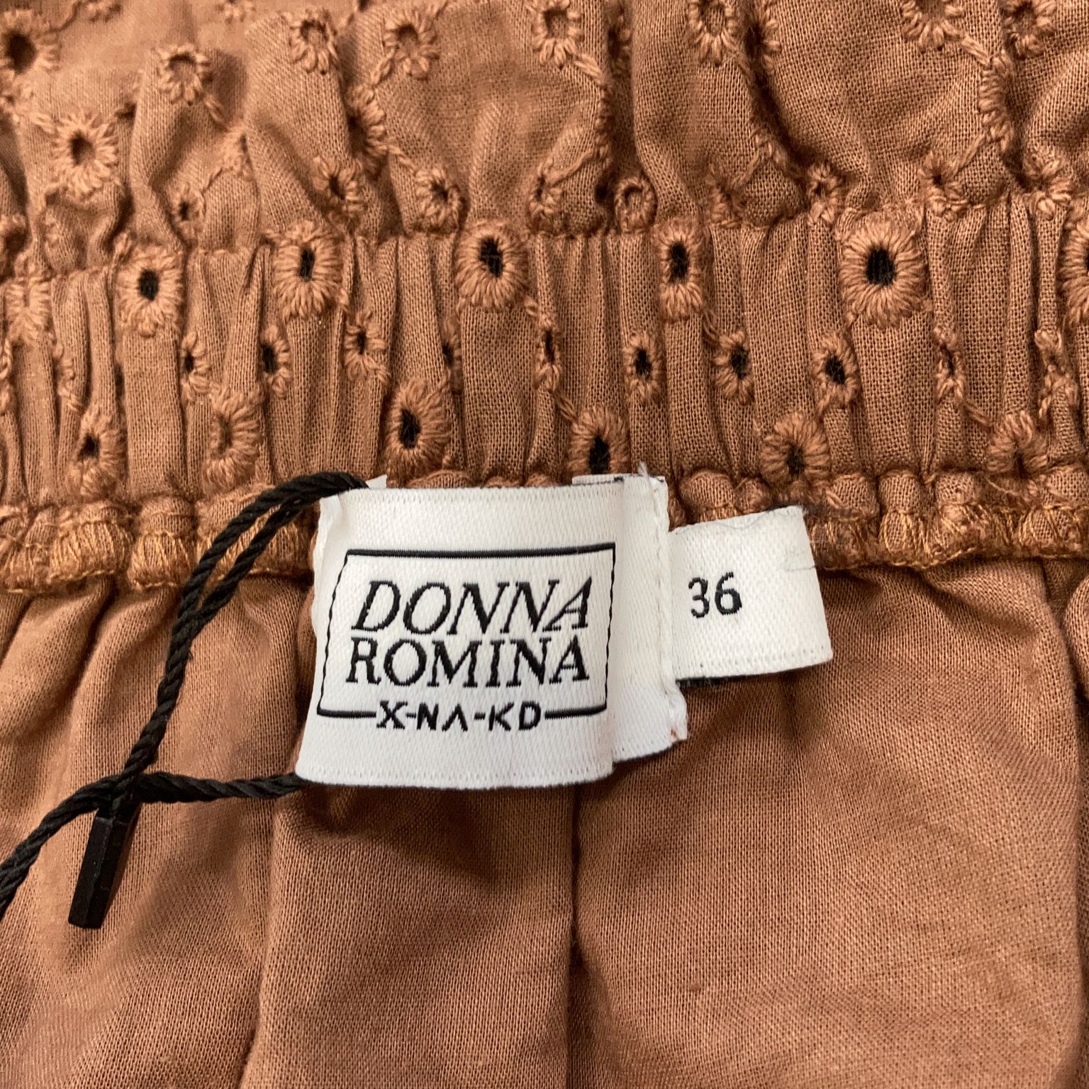 Donna Romina x NA-KD