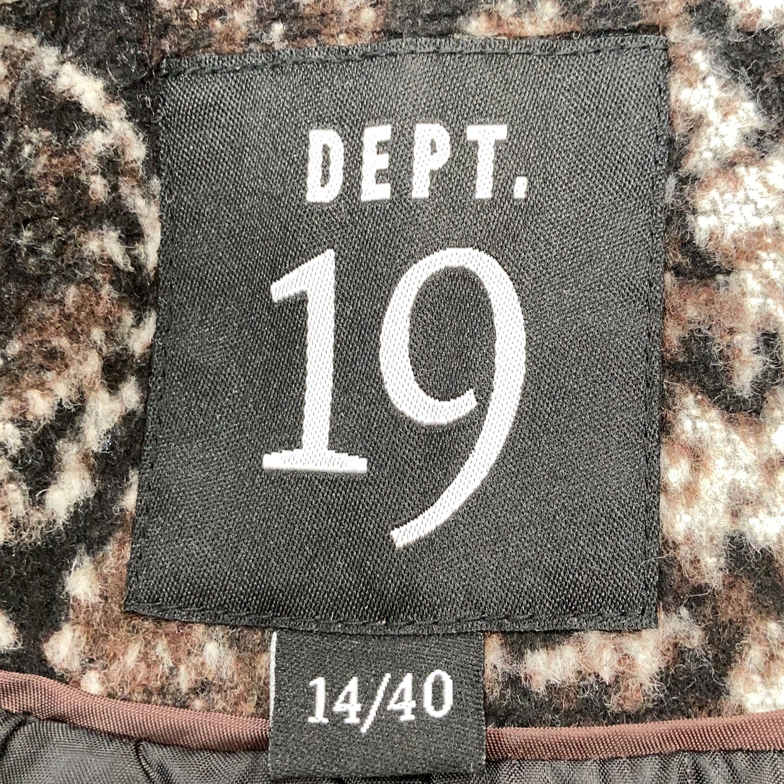 Dept 19