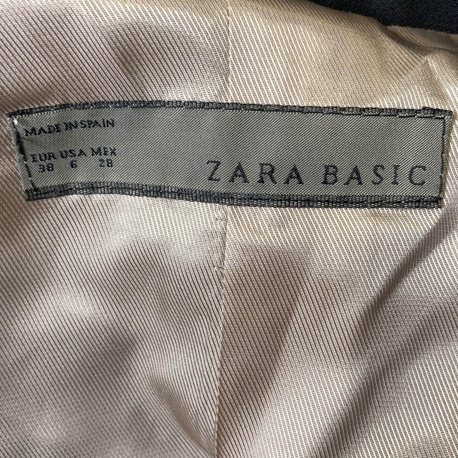 Zara Basic