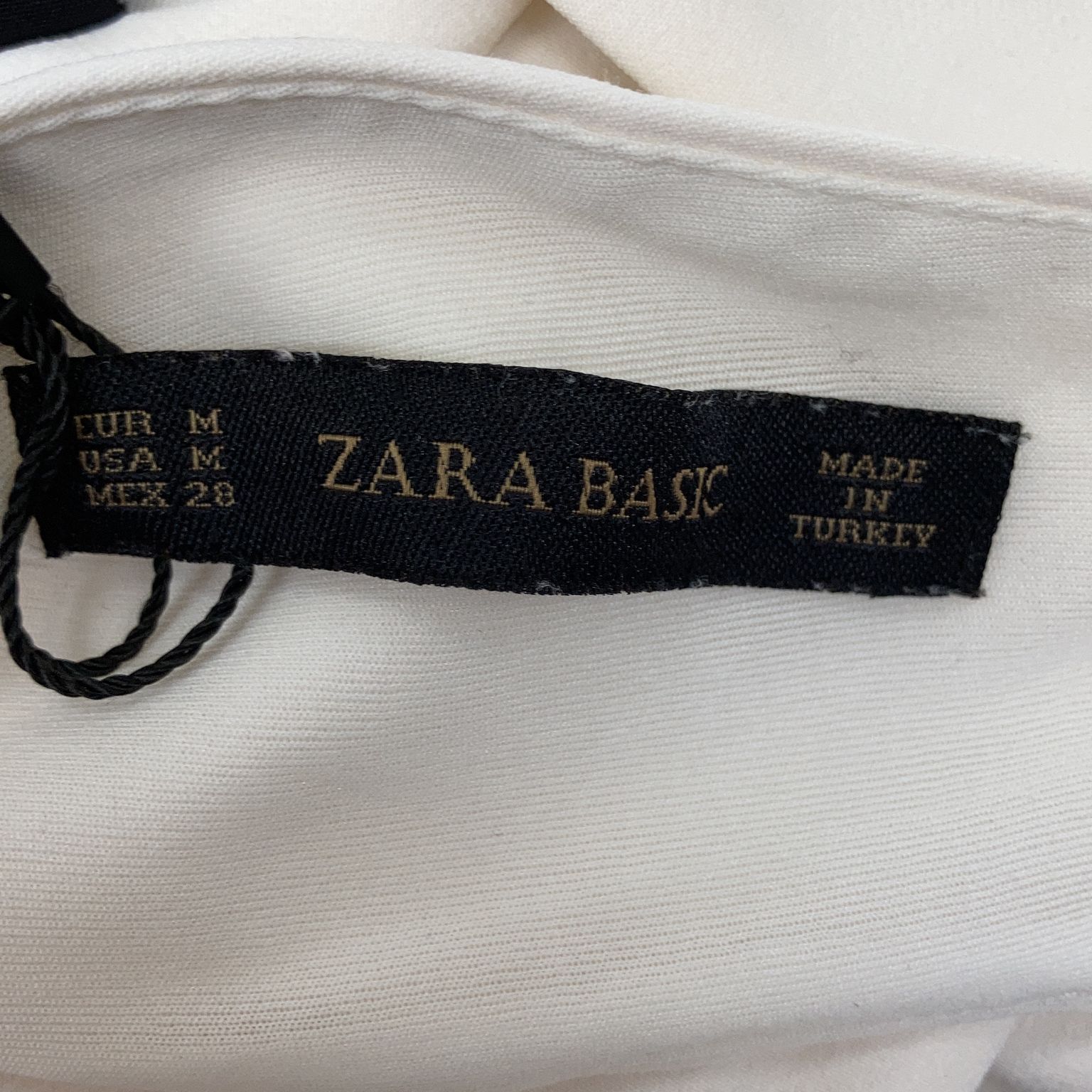 Zara Basic