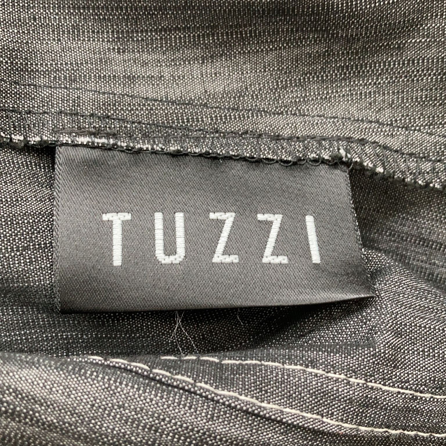 Tuzzi