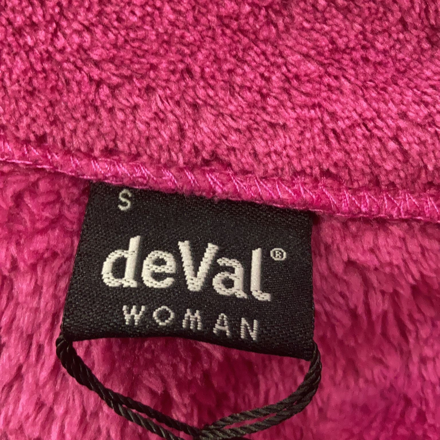 DeVal Woman