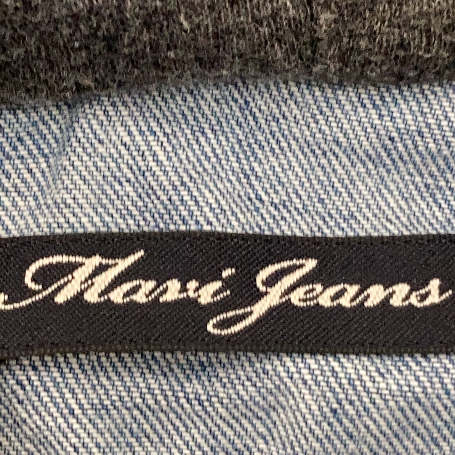 Mavi Jeans