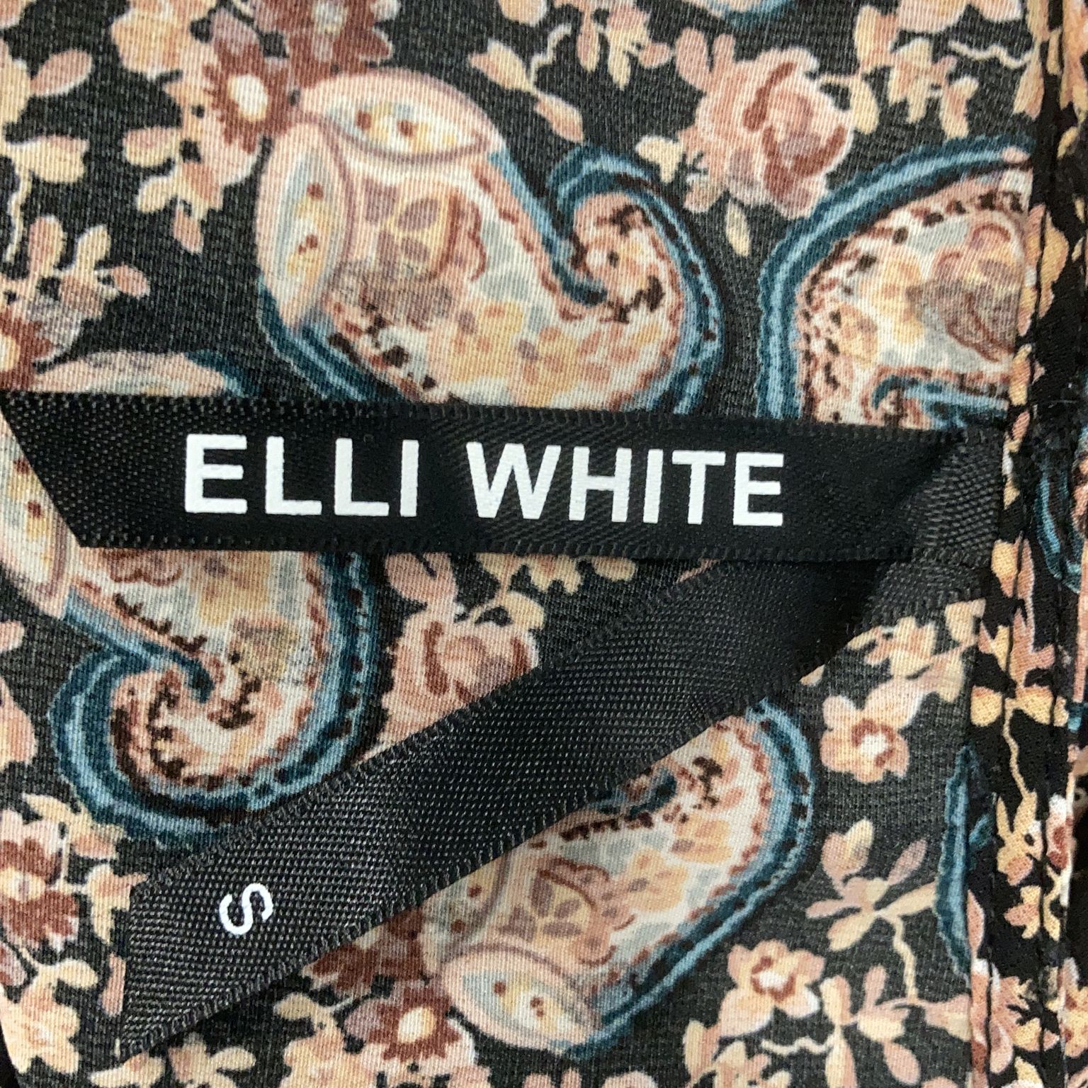 Elli White