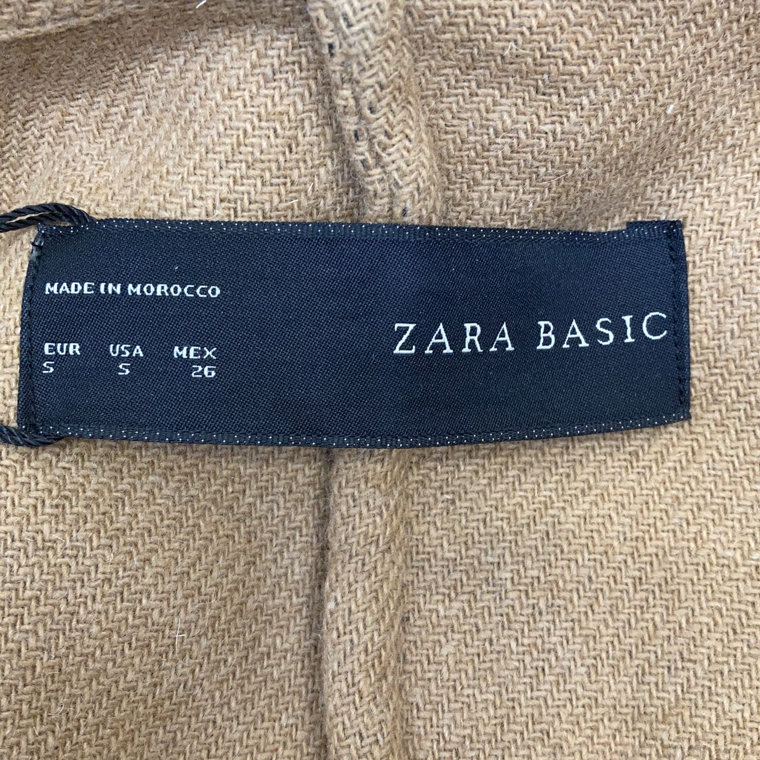 Zara Basic