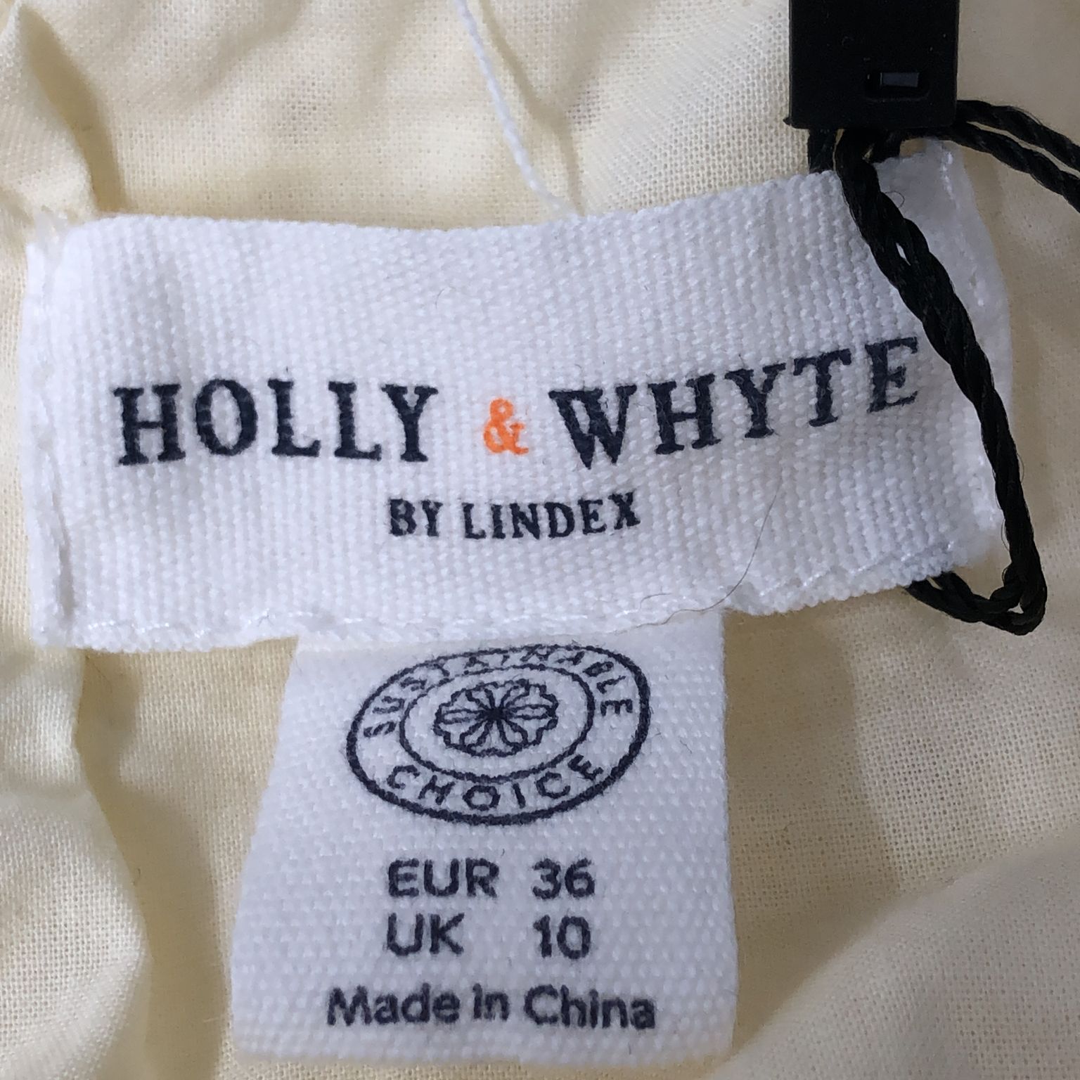 Holly  Whyte by Lindex