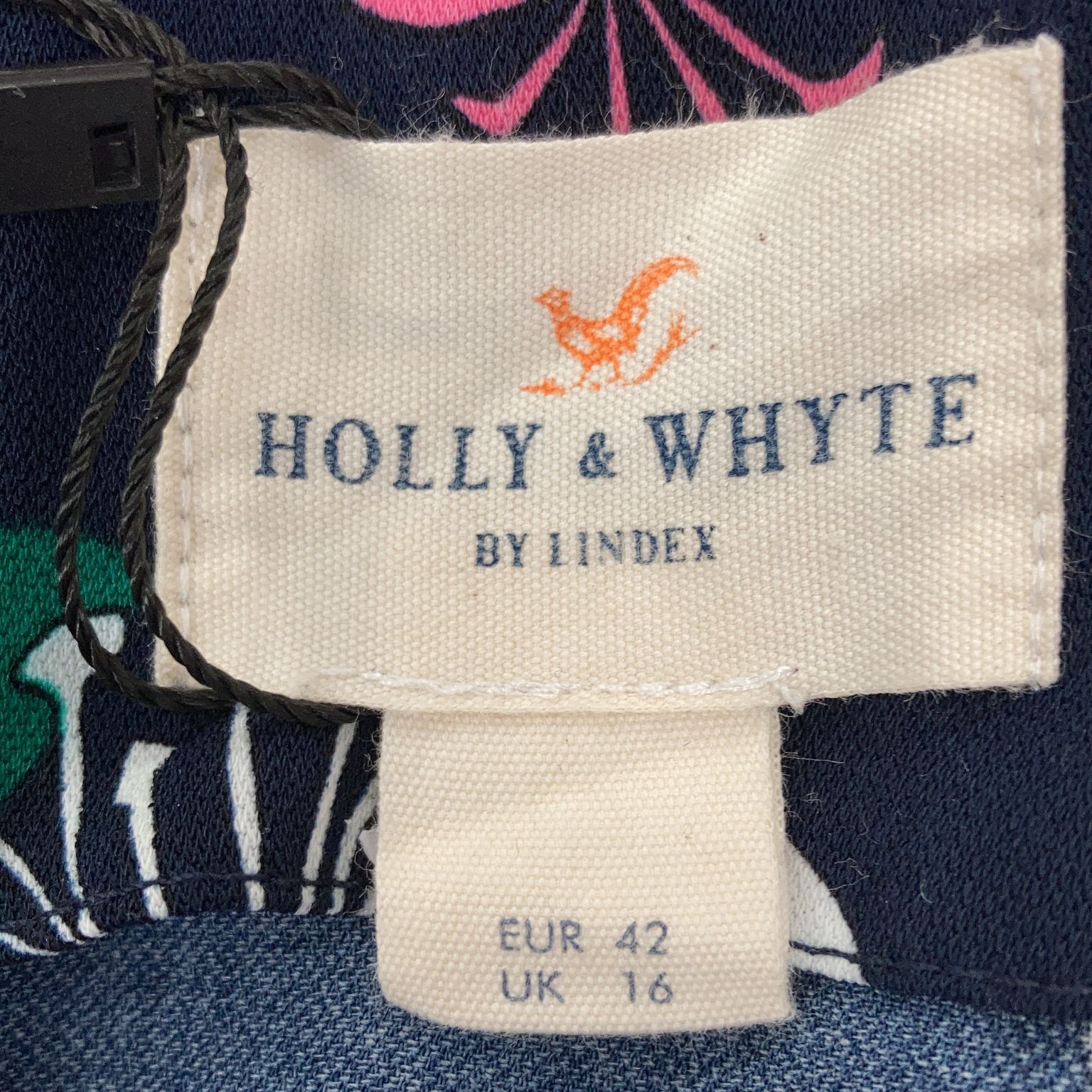 Holly  Whyte by Lindex