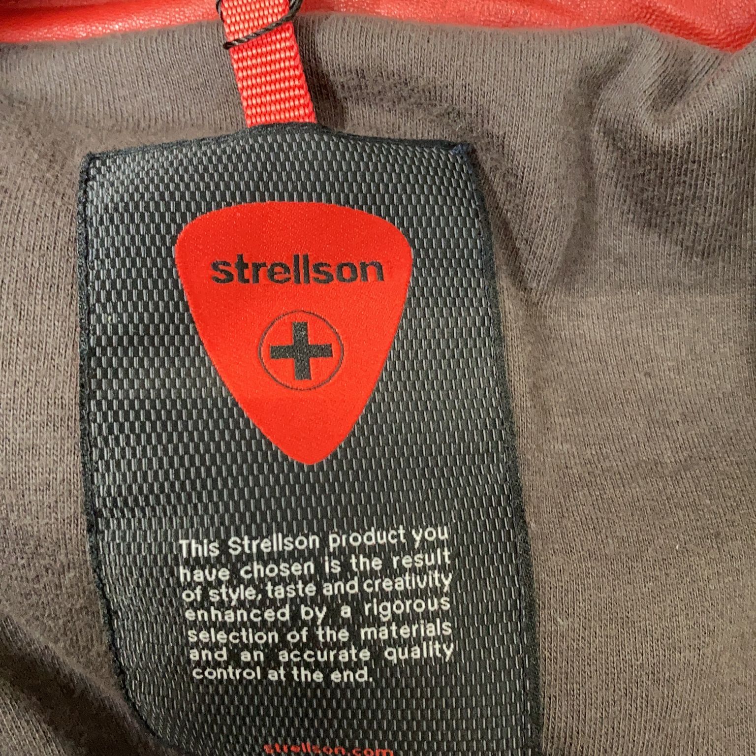 Strellson