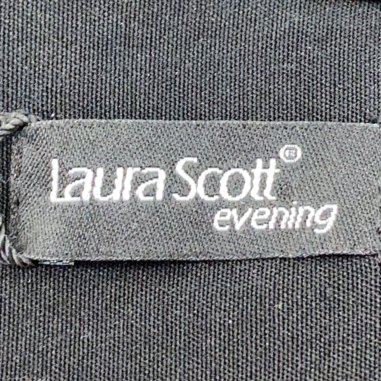 Laura Scott