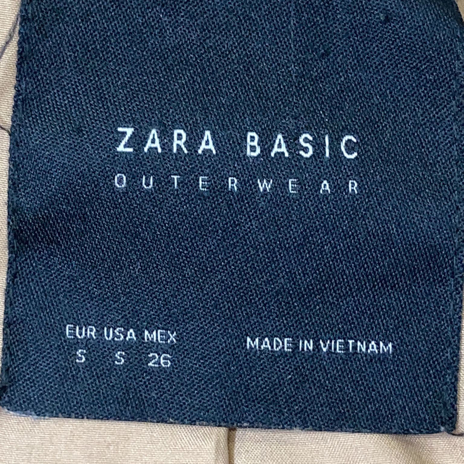 Zara Basic