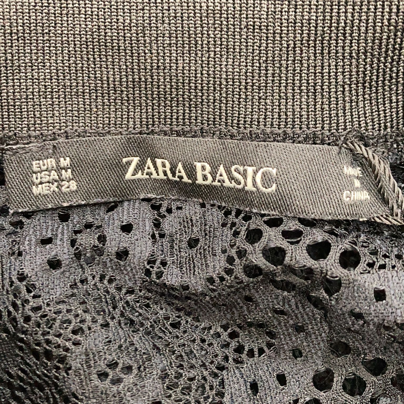 Zara Basic