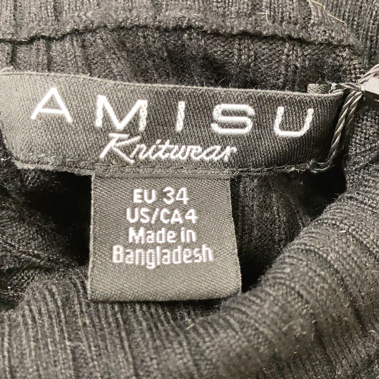 Amisu Knitwear