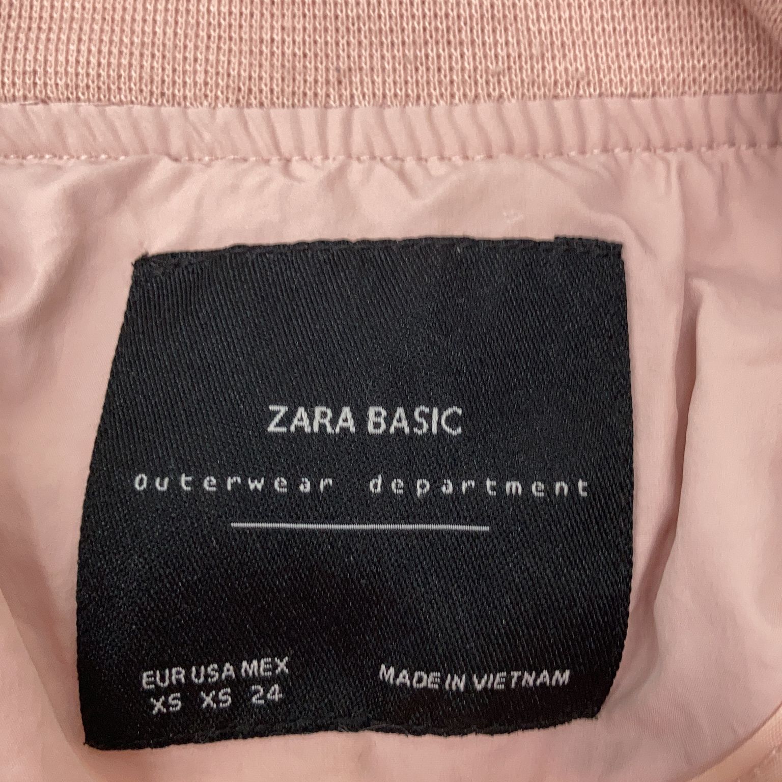 Zara Basic