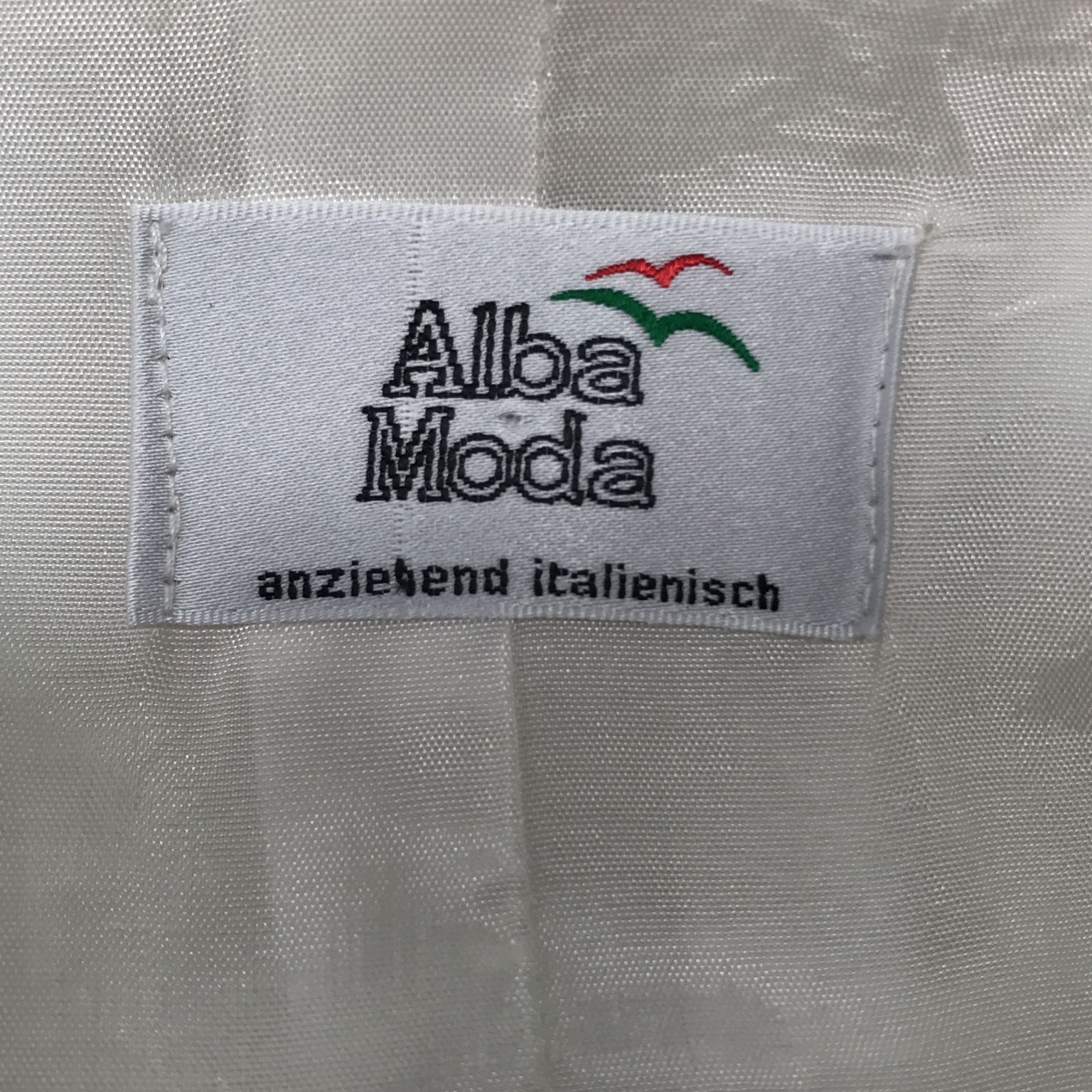 Alba Moda