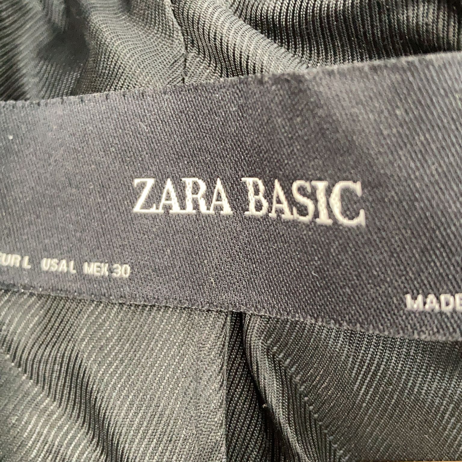 Zara Basic