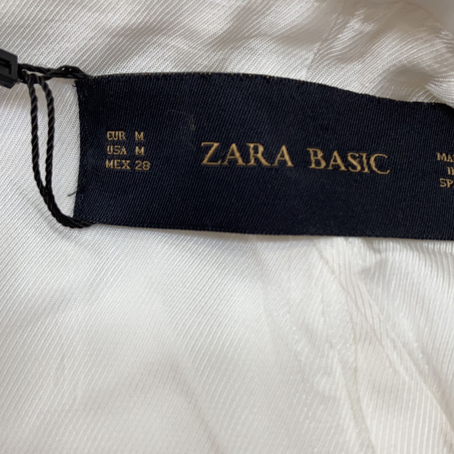 Zara Basic