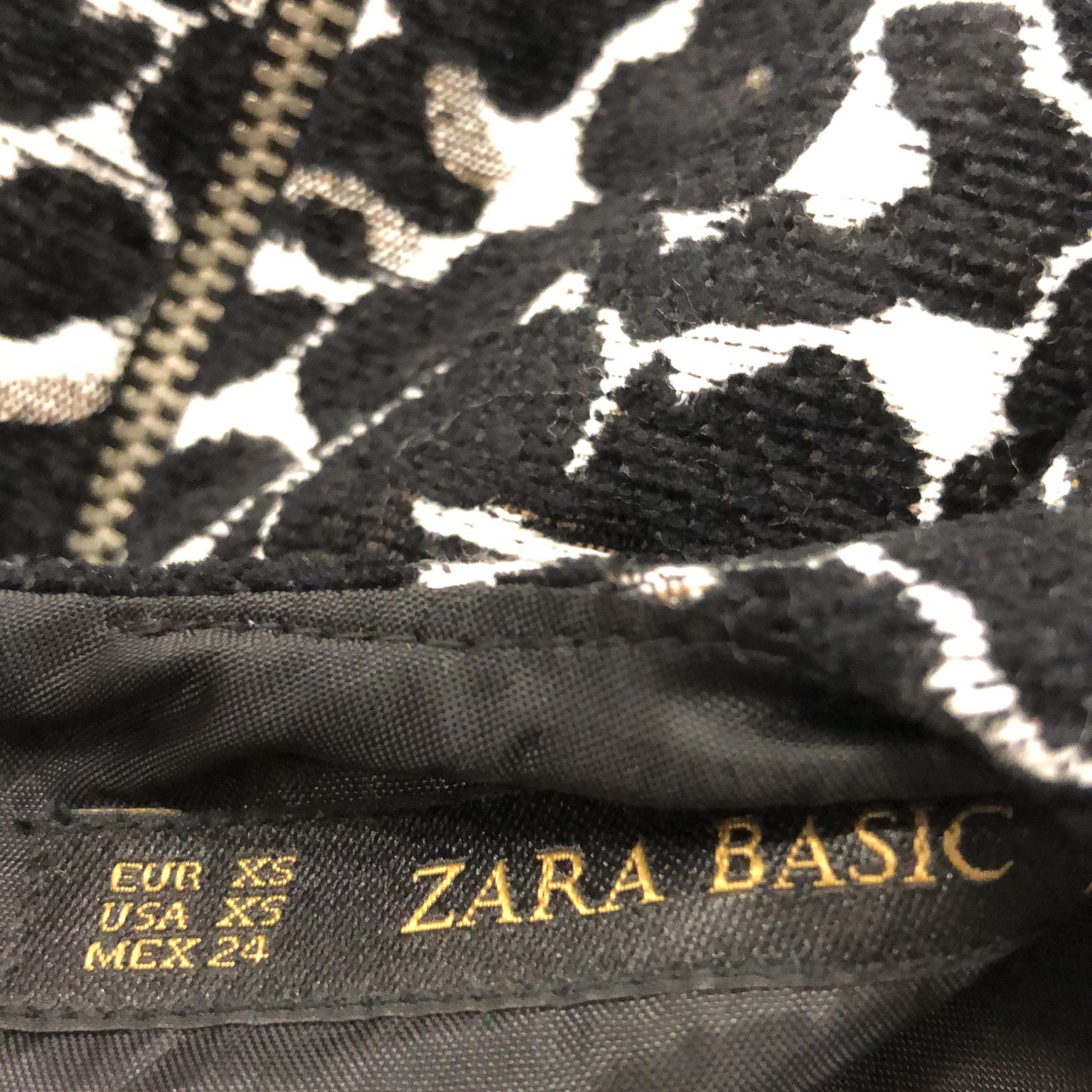 Zara Basic