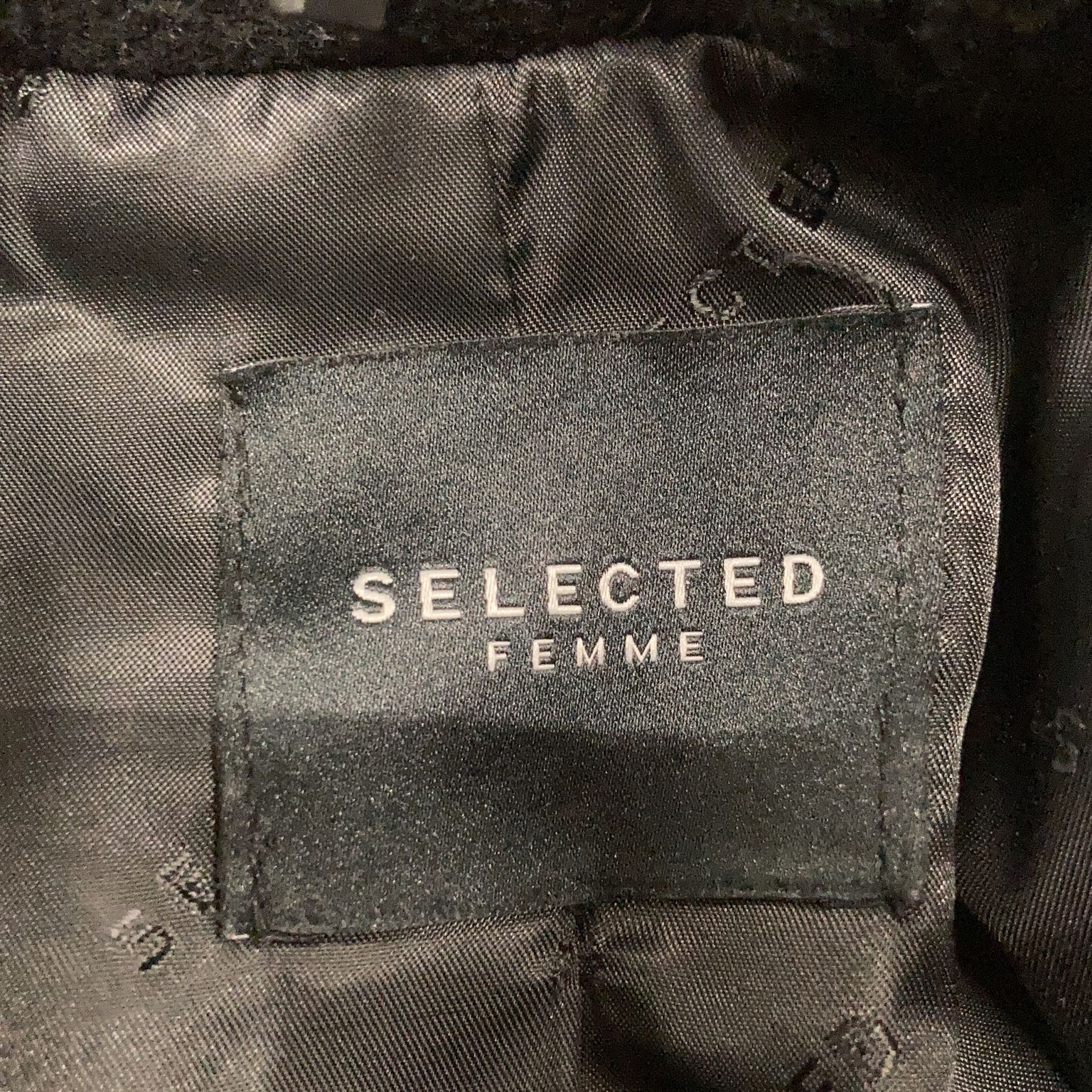 Selected Femme