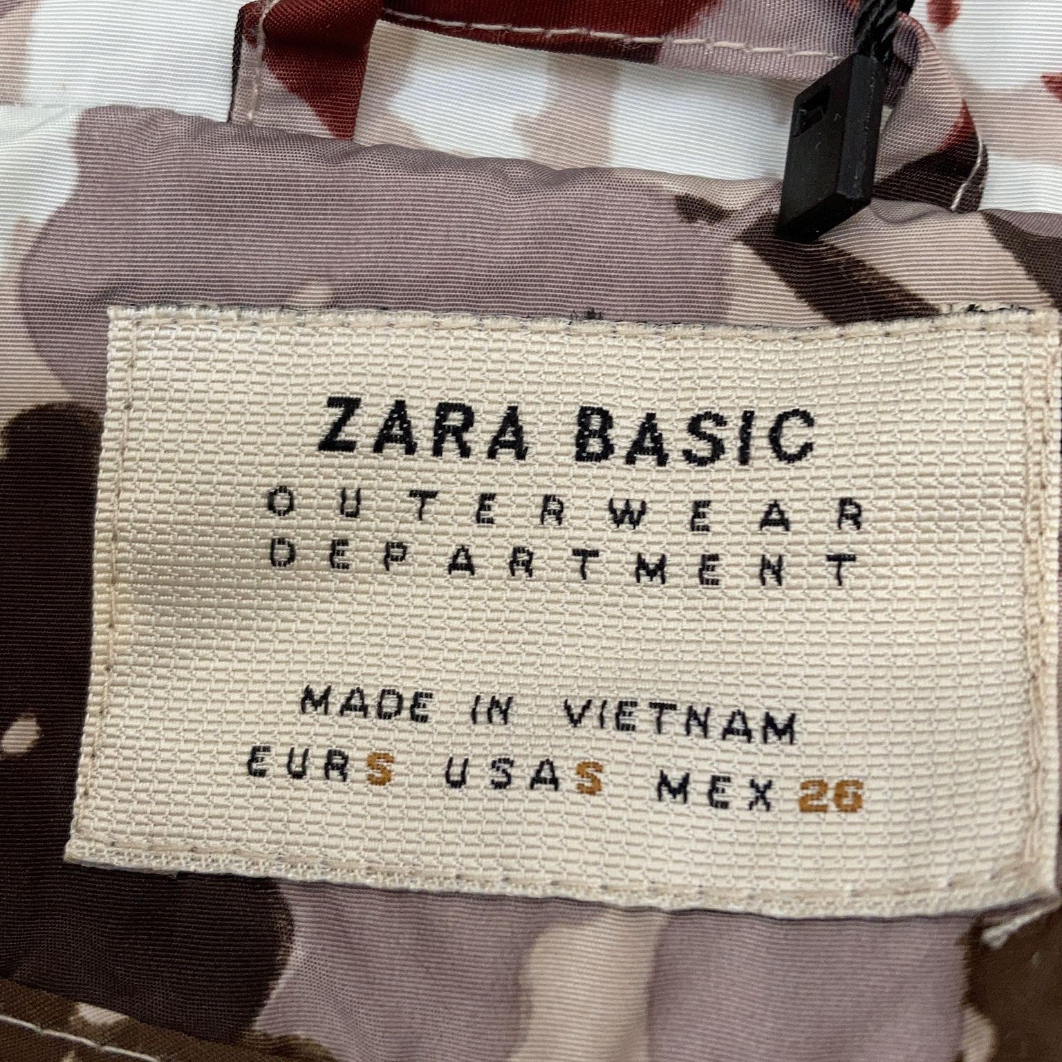 Zara Basic