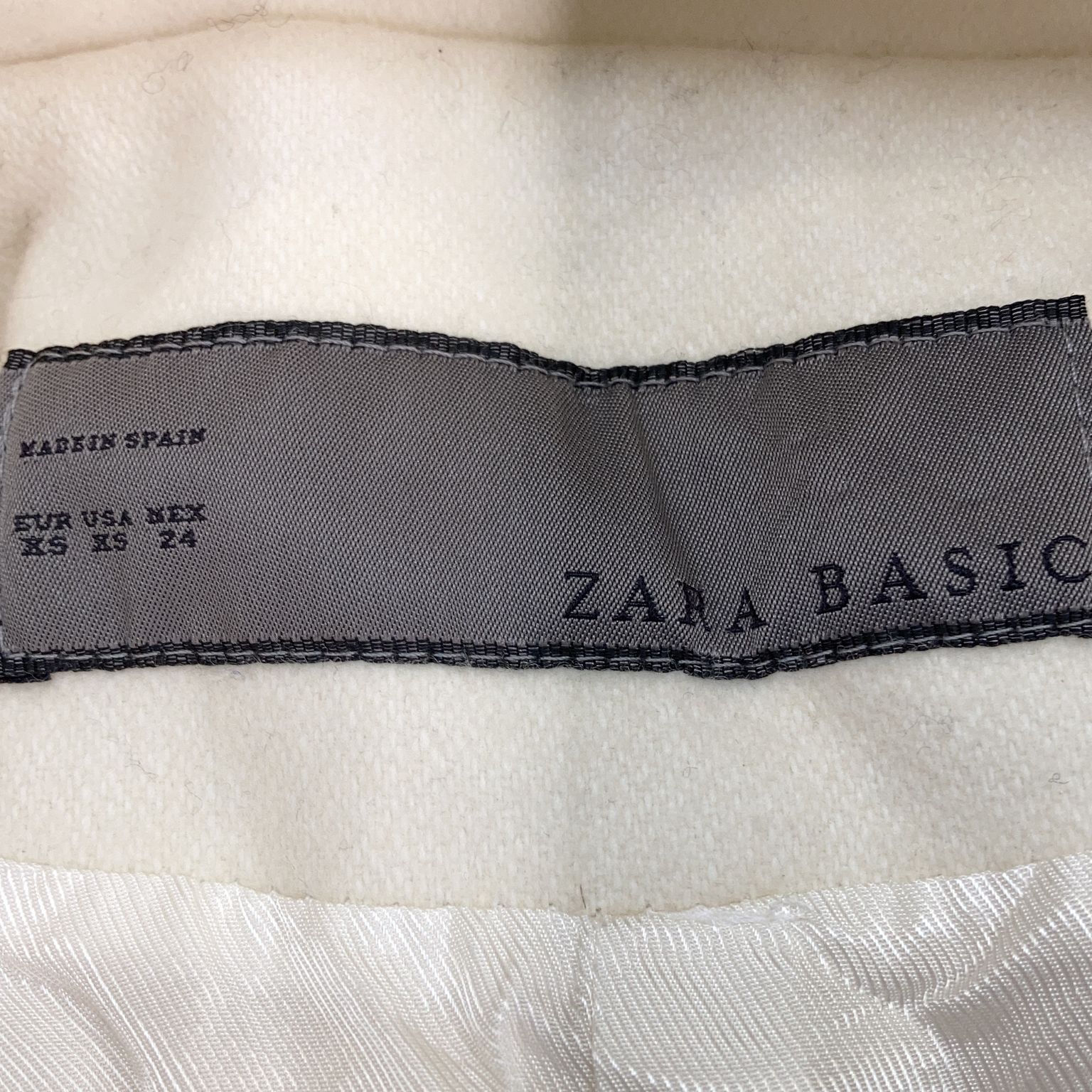 Zara Basic