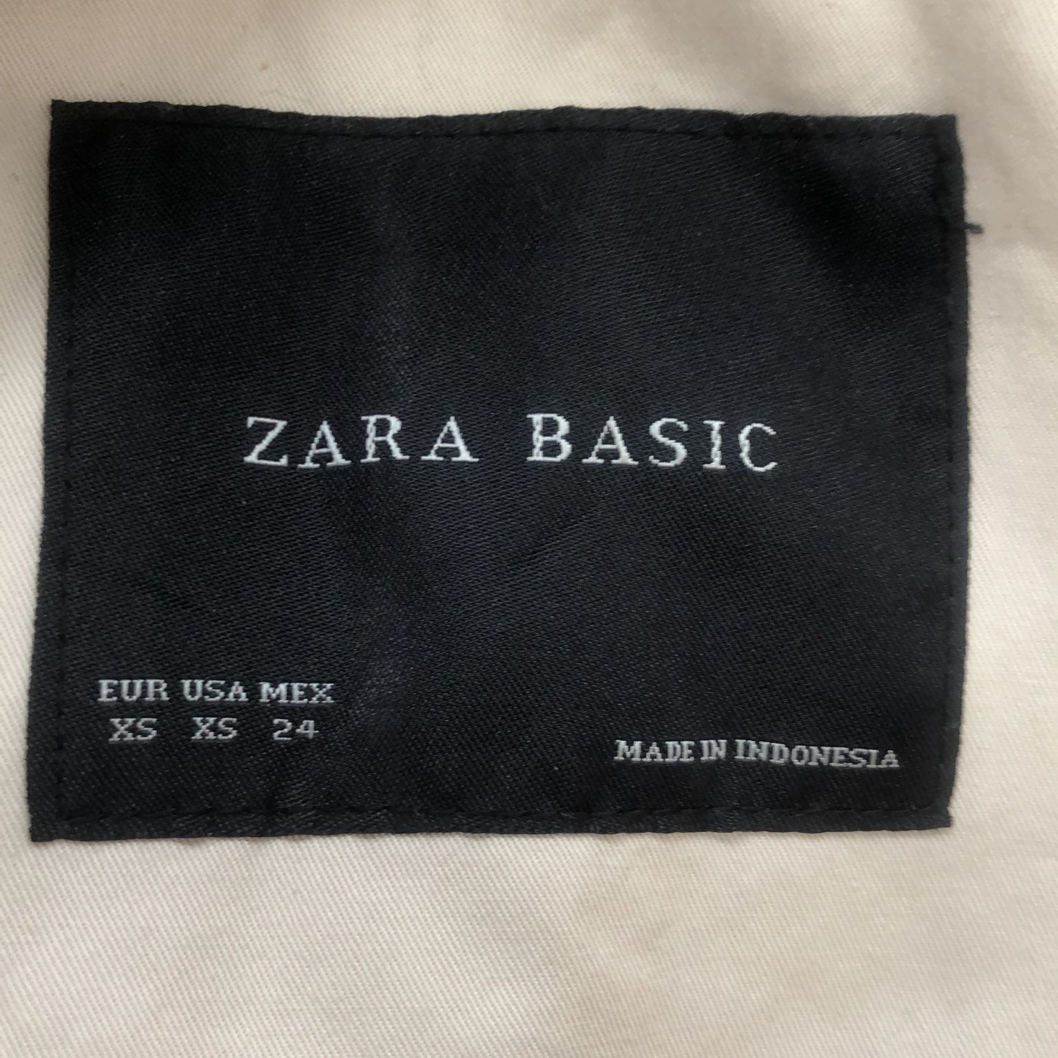 Zara Basic