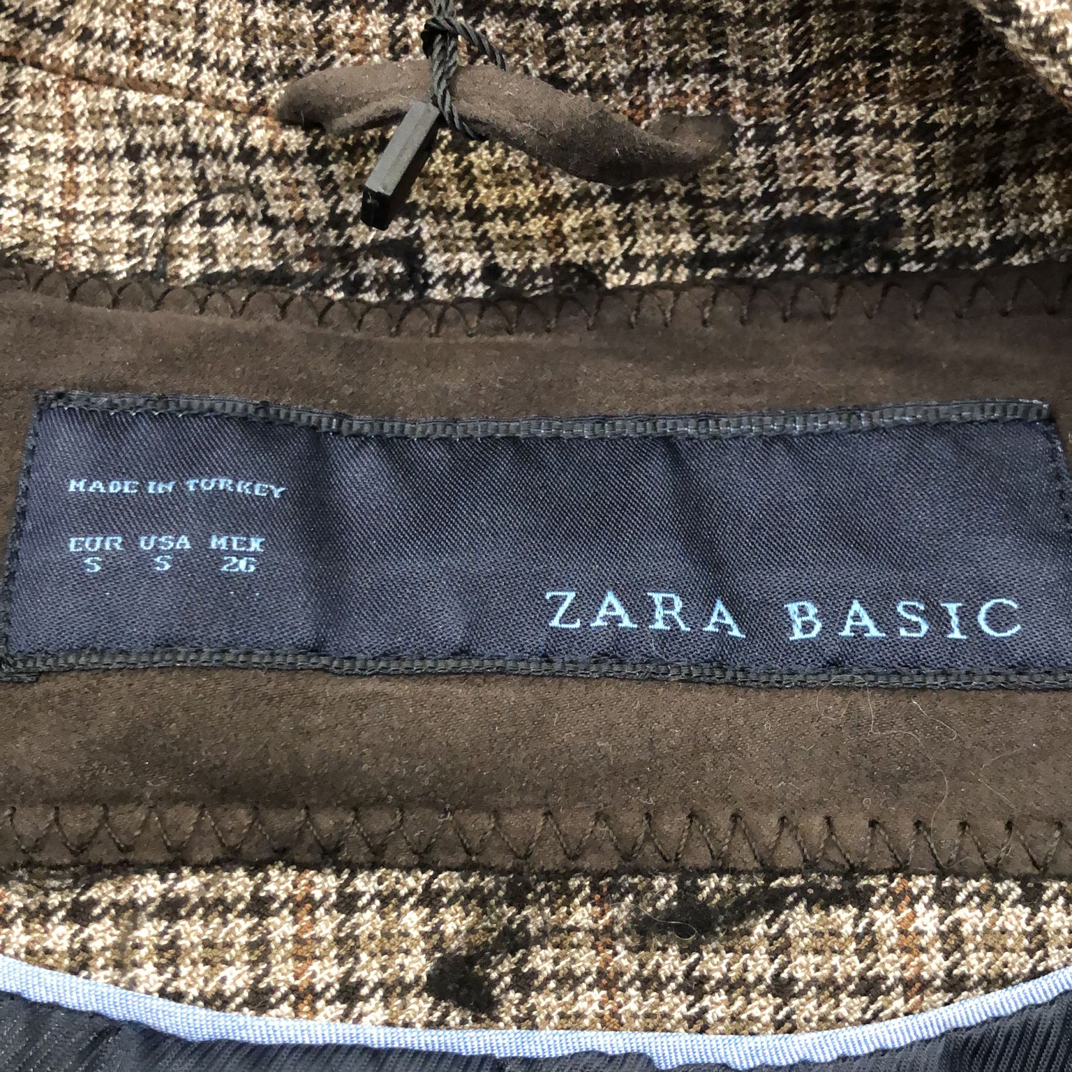 Zara Basic