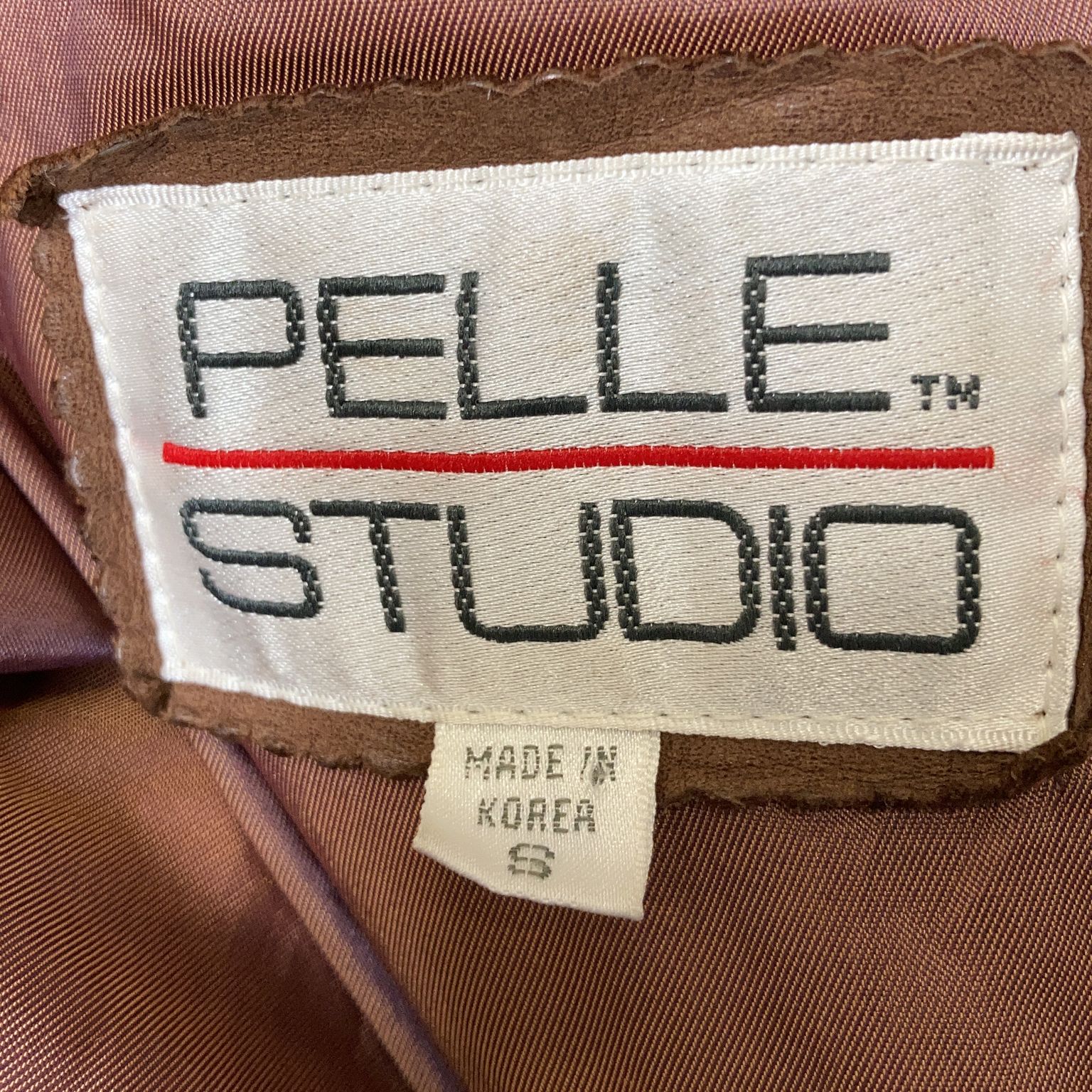 Pelle Studio