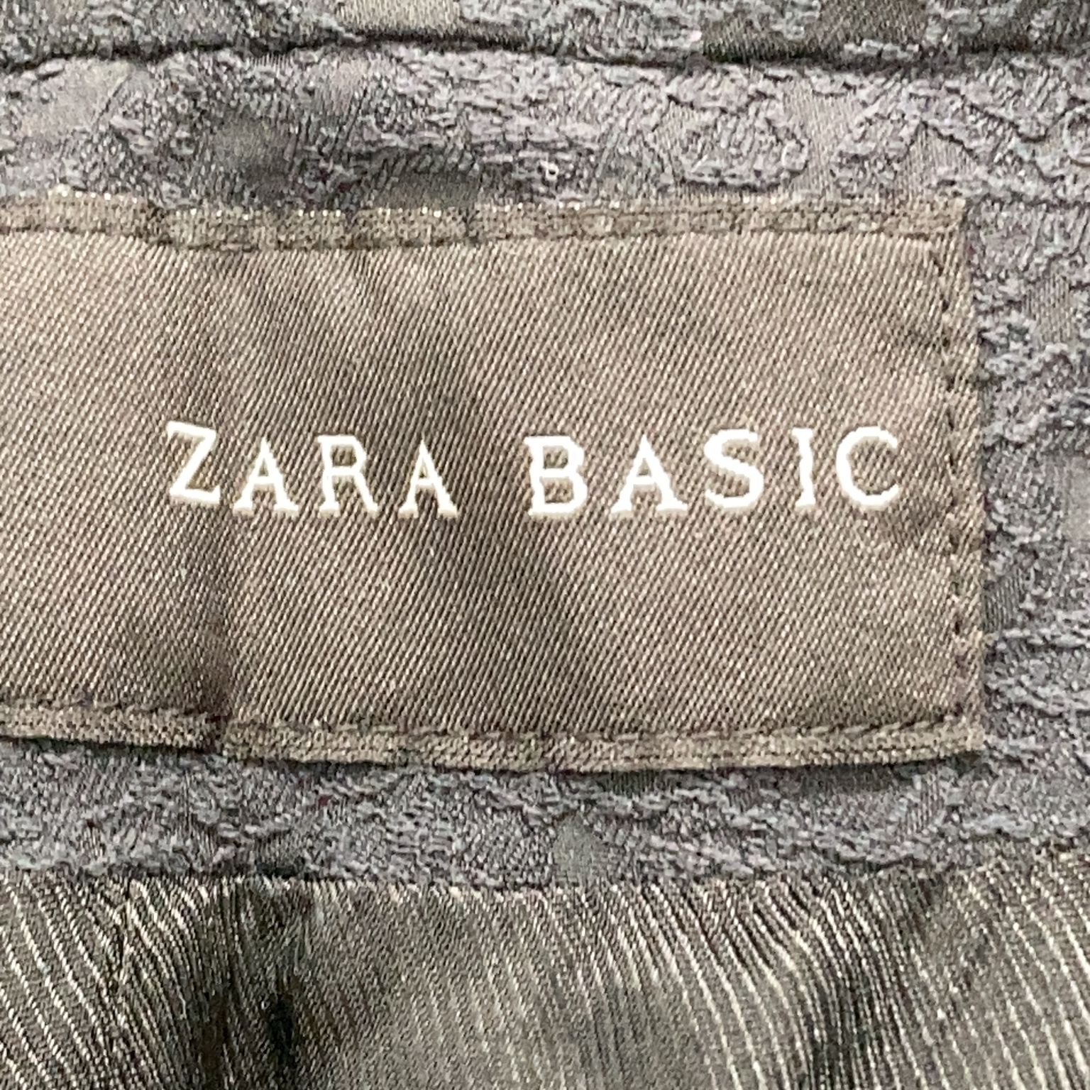 Zara Basic