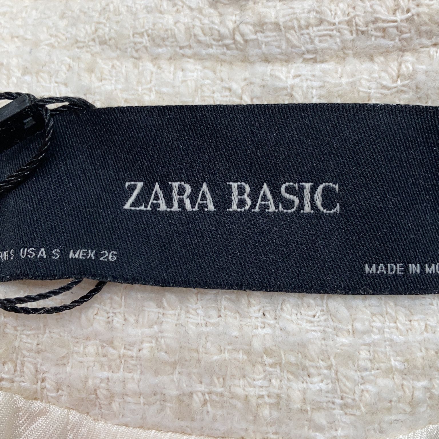 Zara Basic