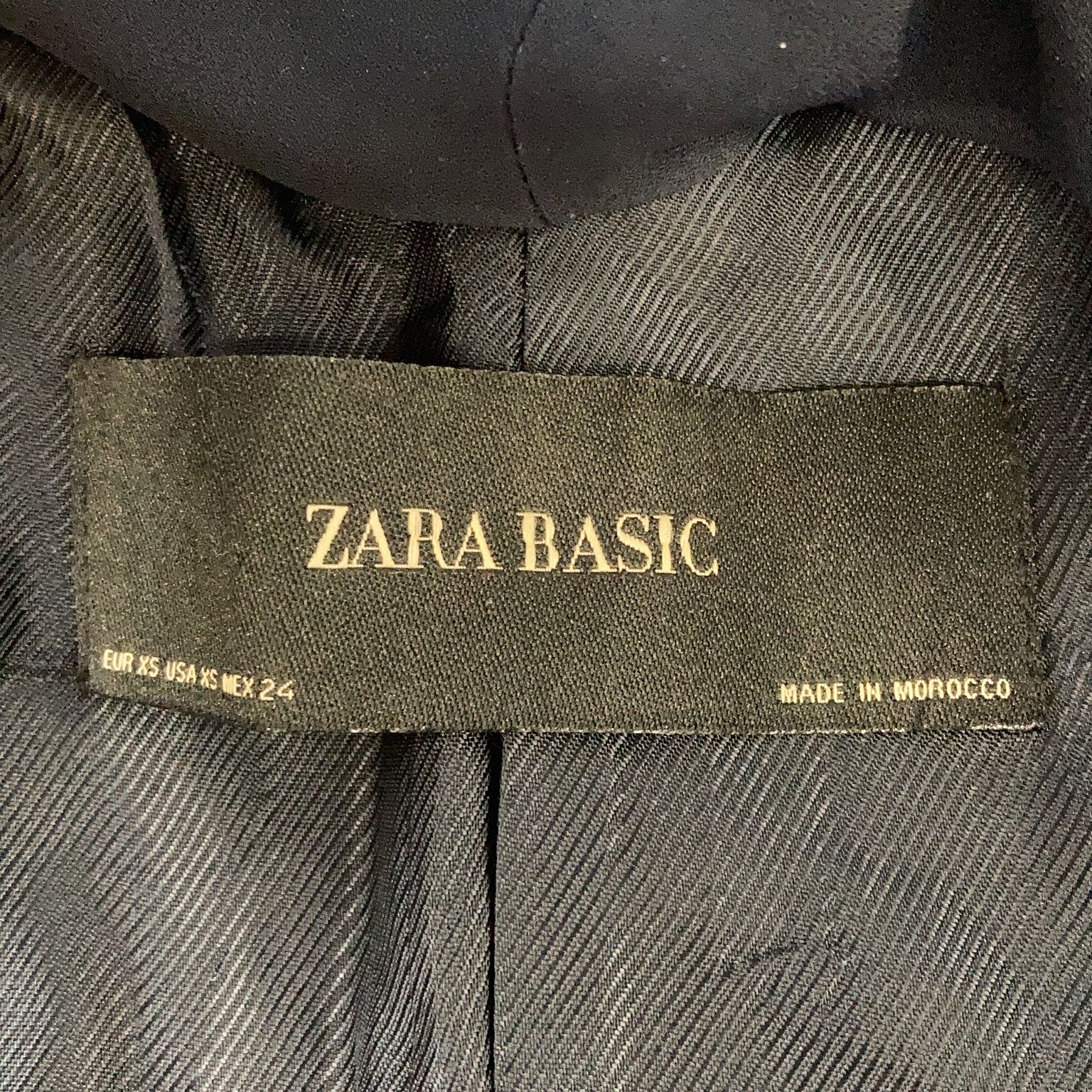 Zara Basic