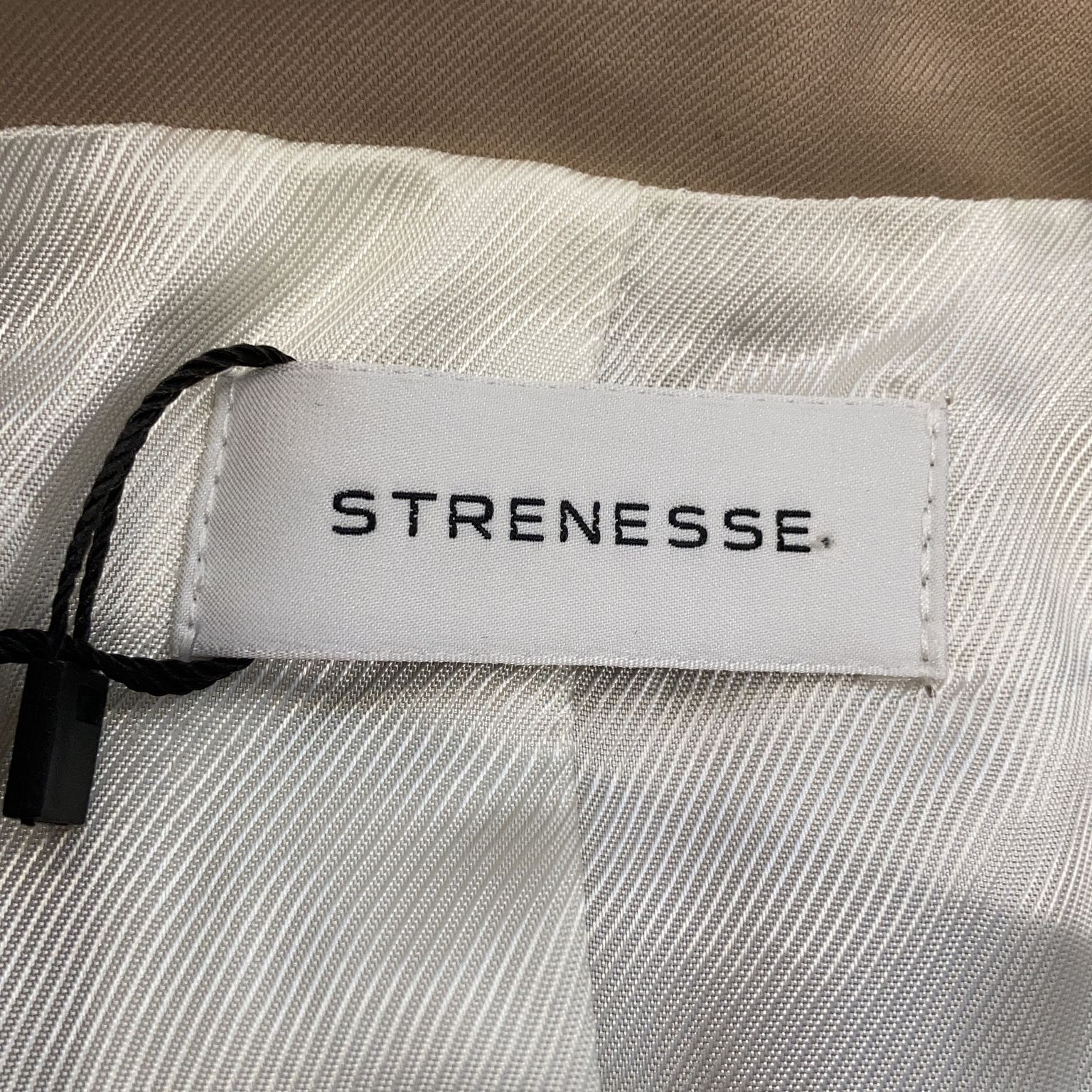 Strenesse