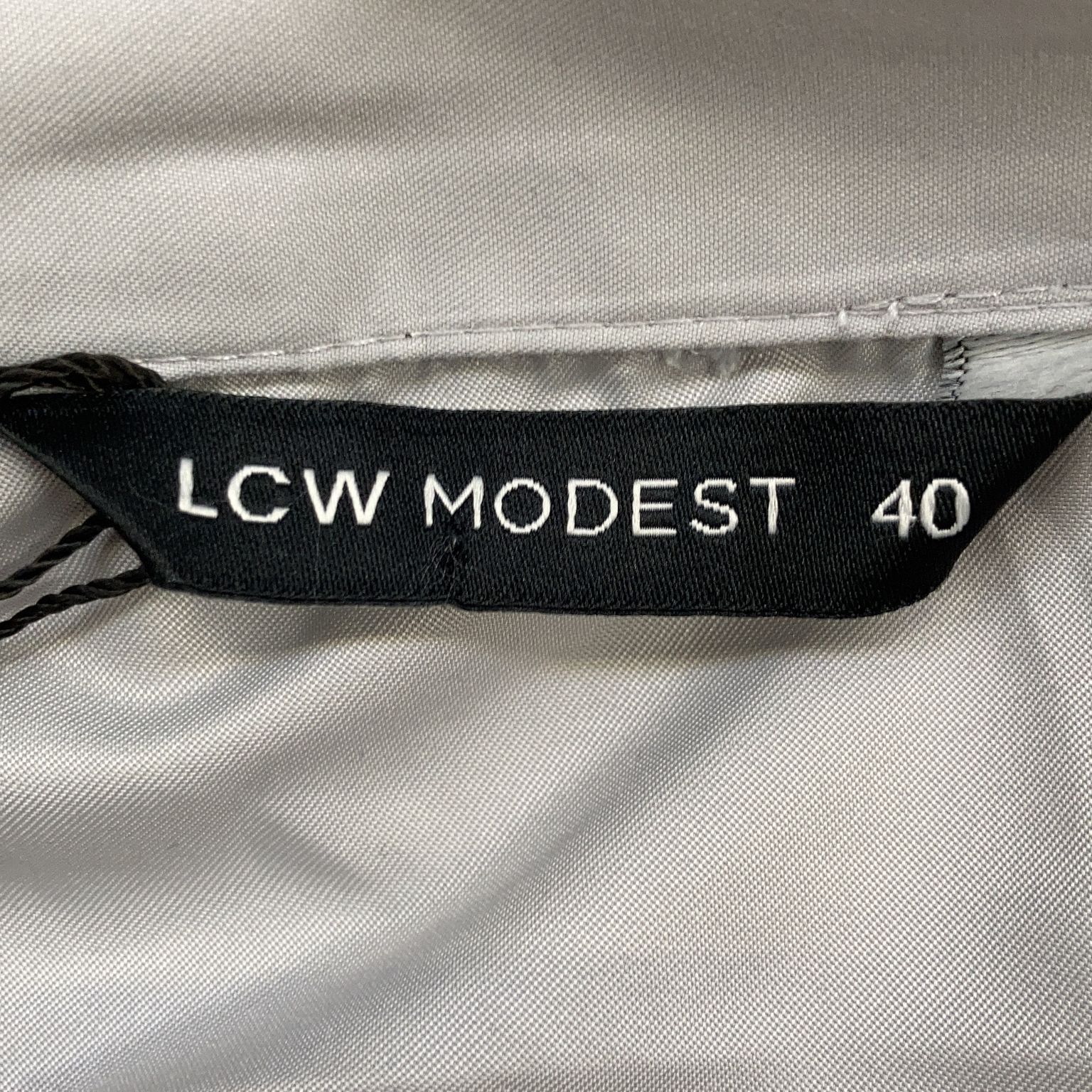 LCW Modest