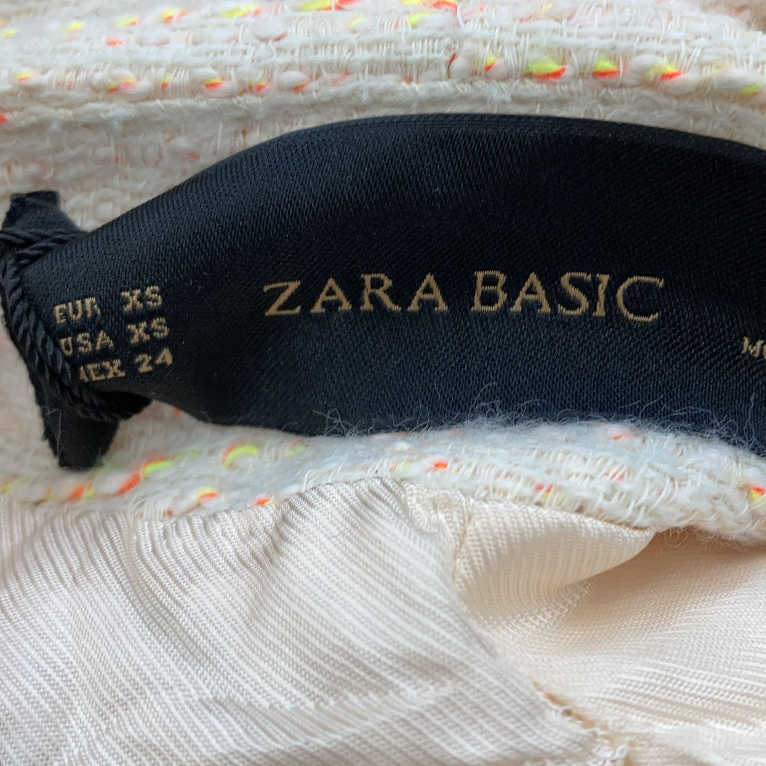 Zara Basic