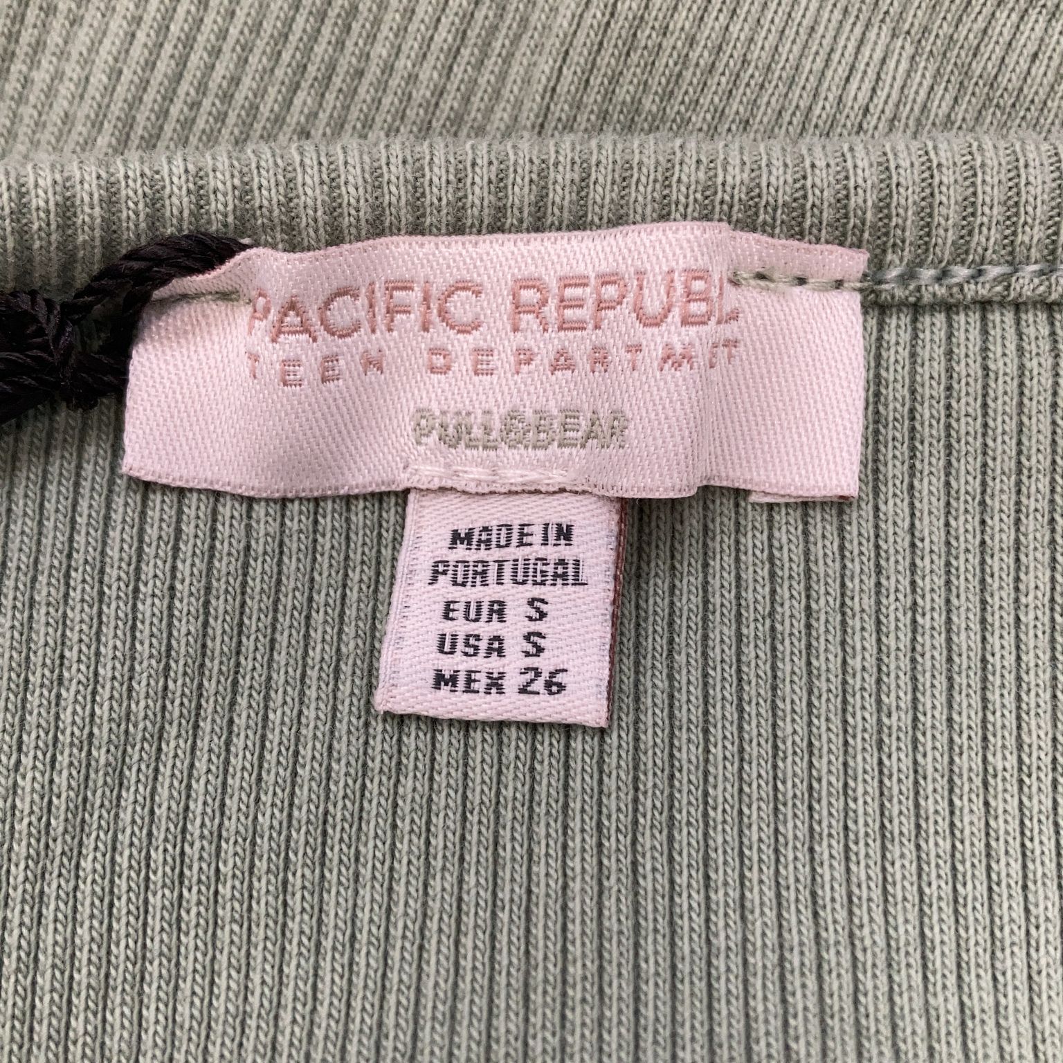 Pacific Republic Pull  Bear