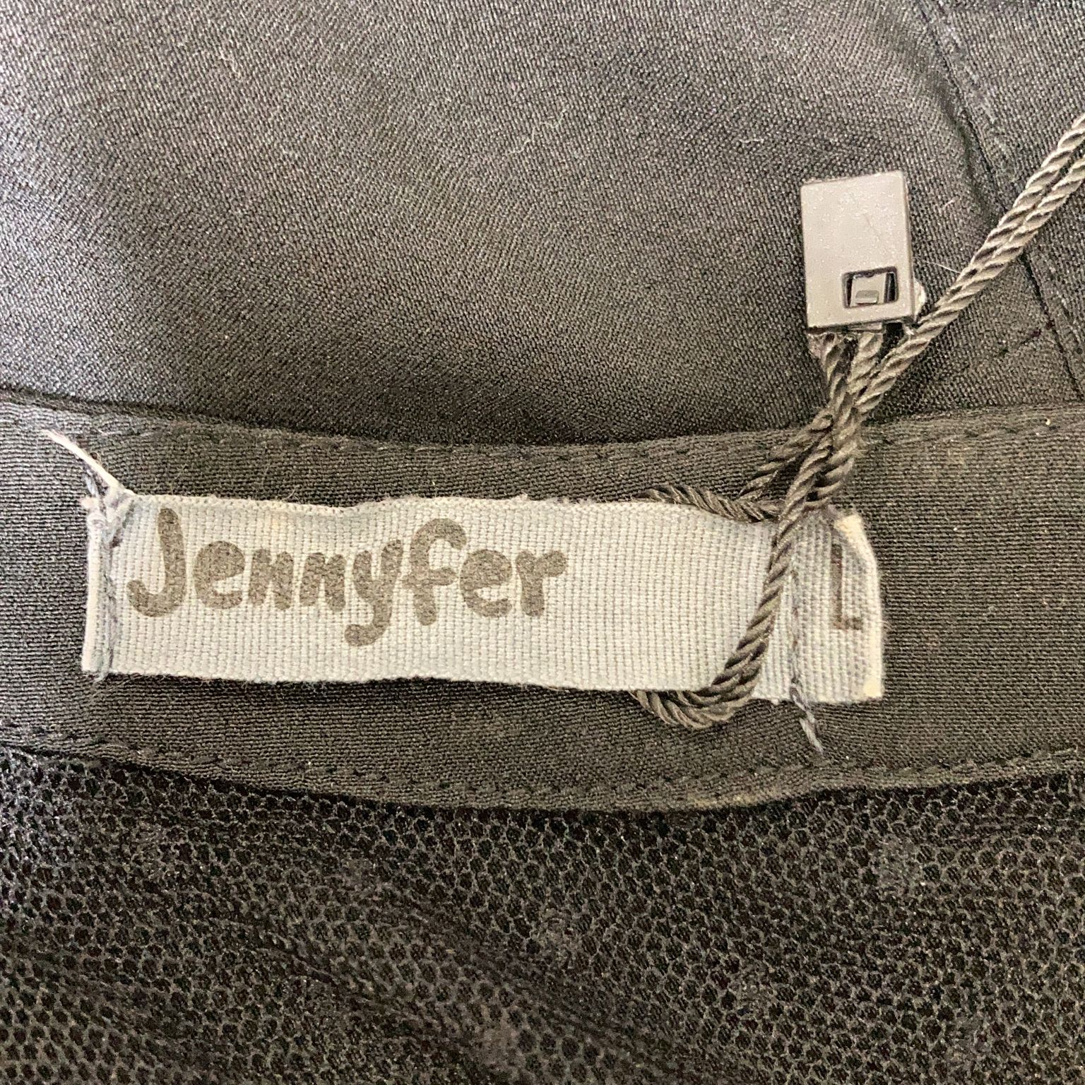 Jennyfer