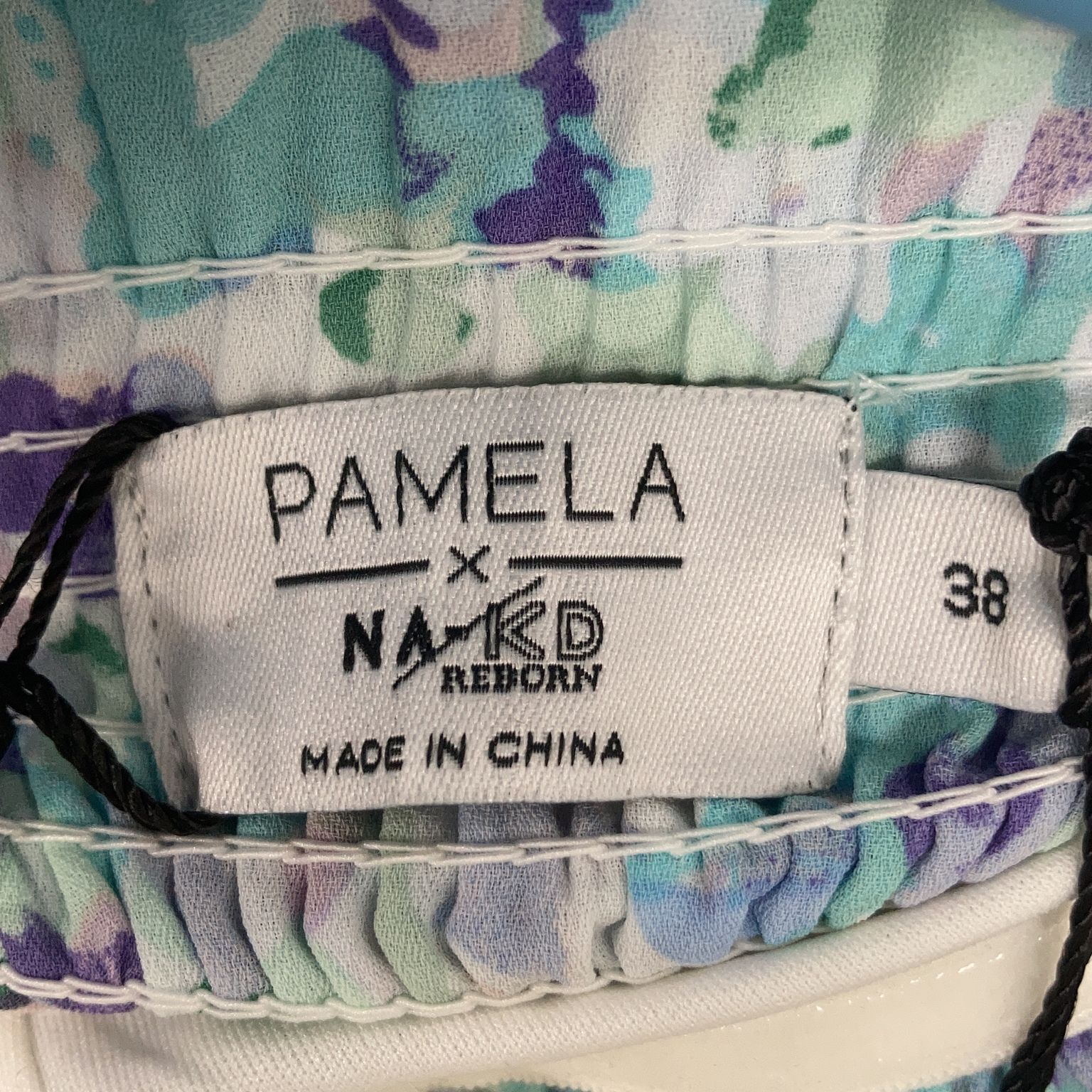 Pamela x NA-KD