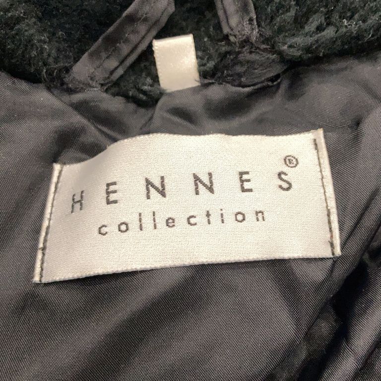 Hennes Collection