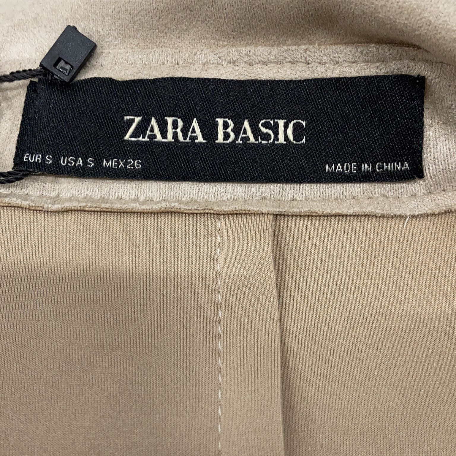 Zara Basic