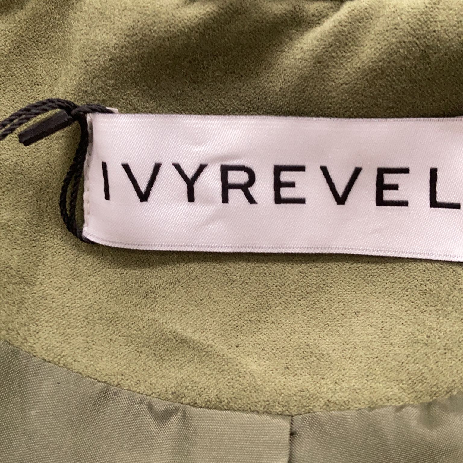 Ivyrevel