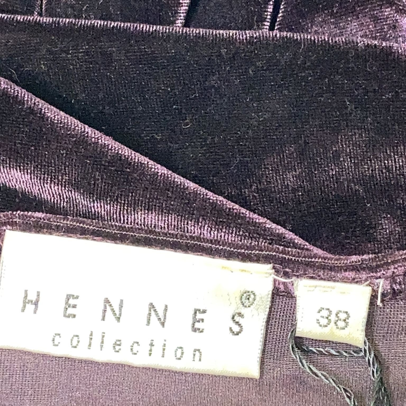 Hennes Collection