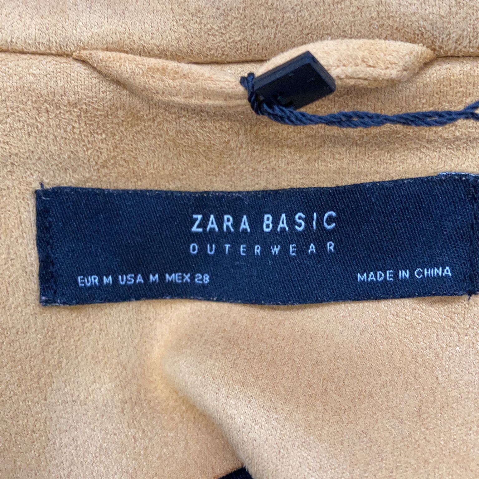 Zara Basic