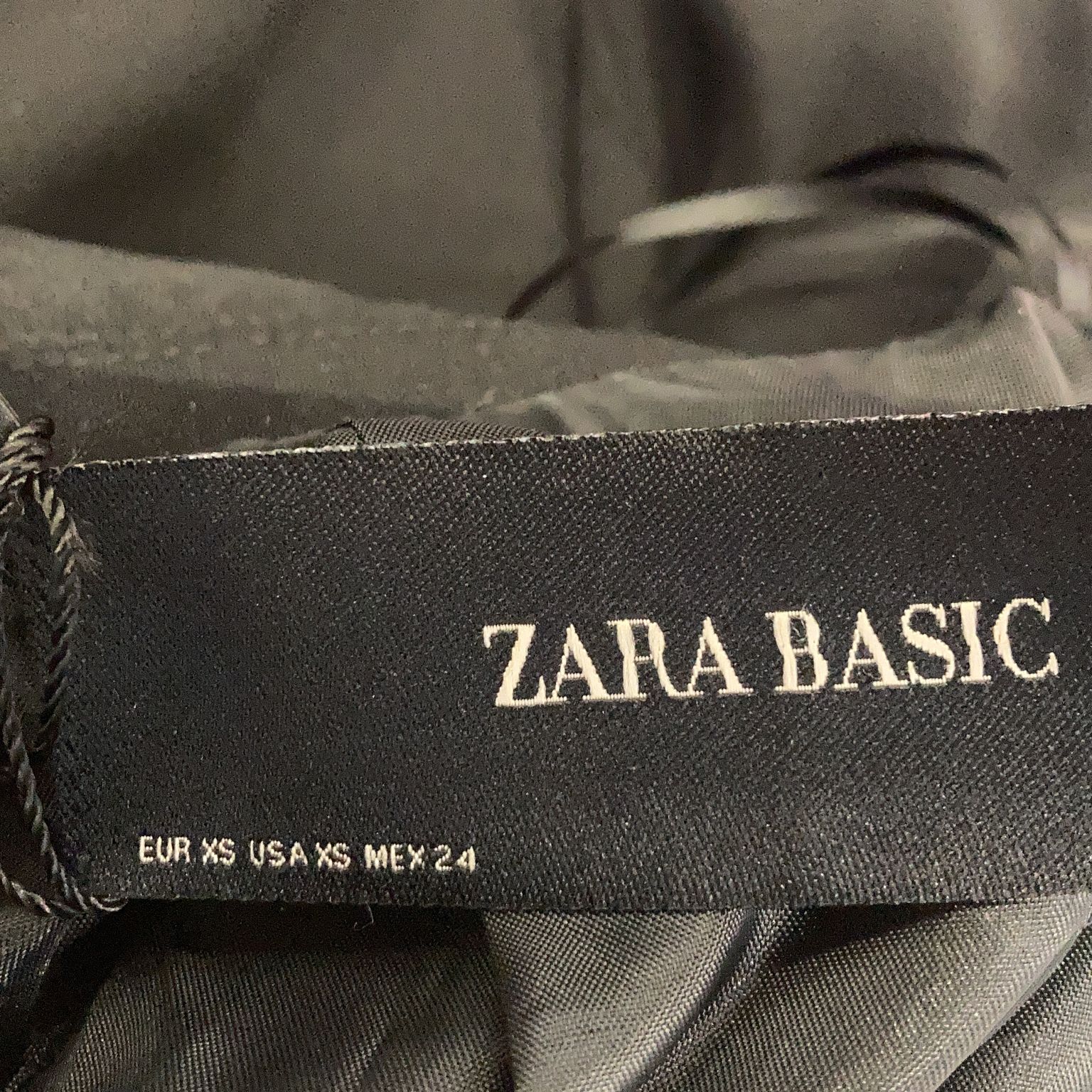 Zara Basic