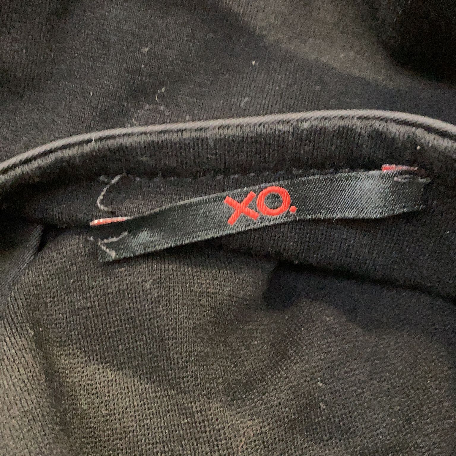 XO.