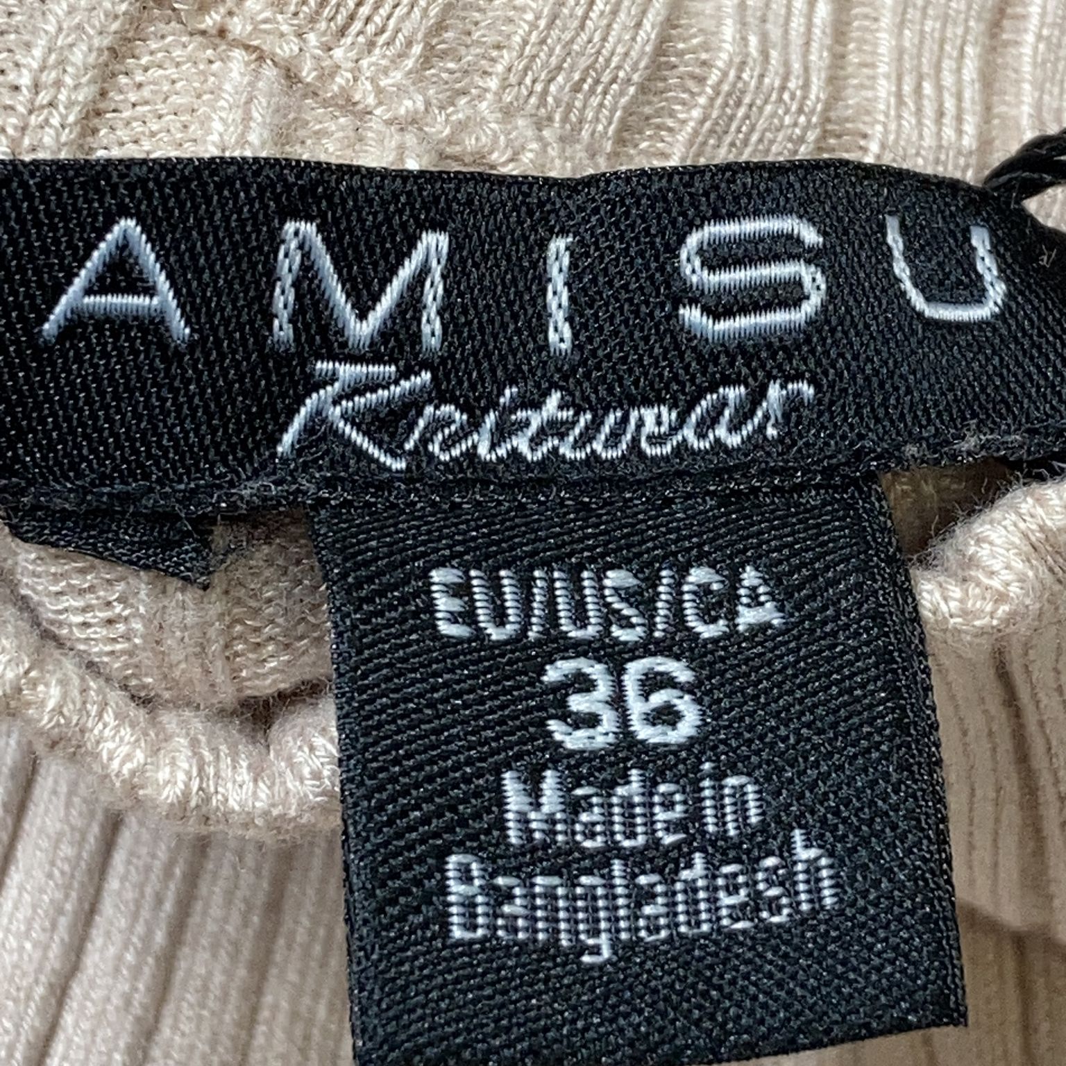 Amisu Knitwear