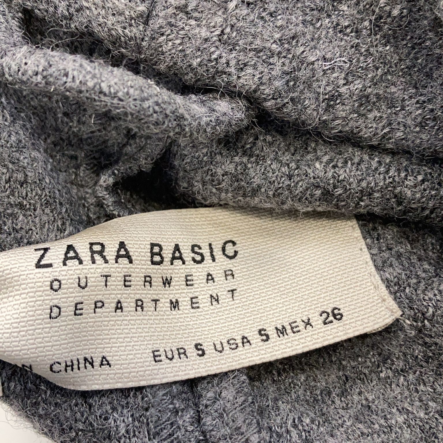 Zara Basic