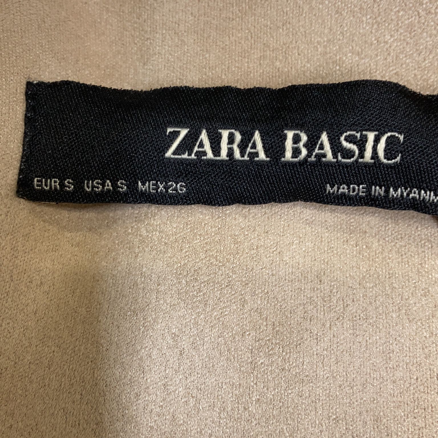 Zara Basic