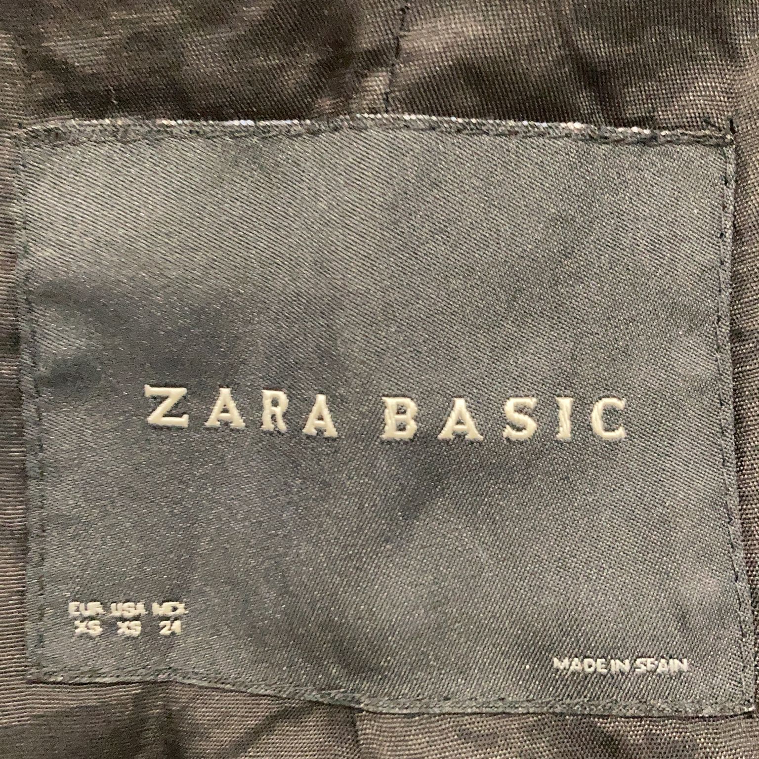 Zara Basic