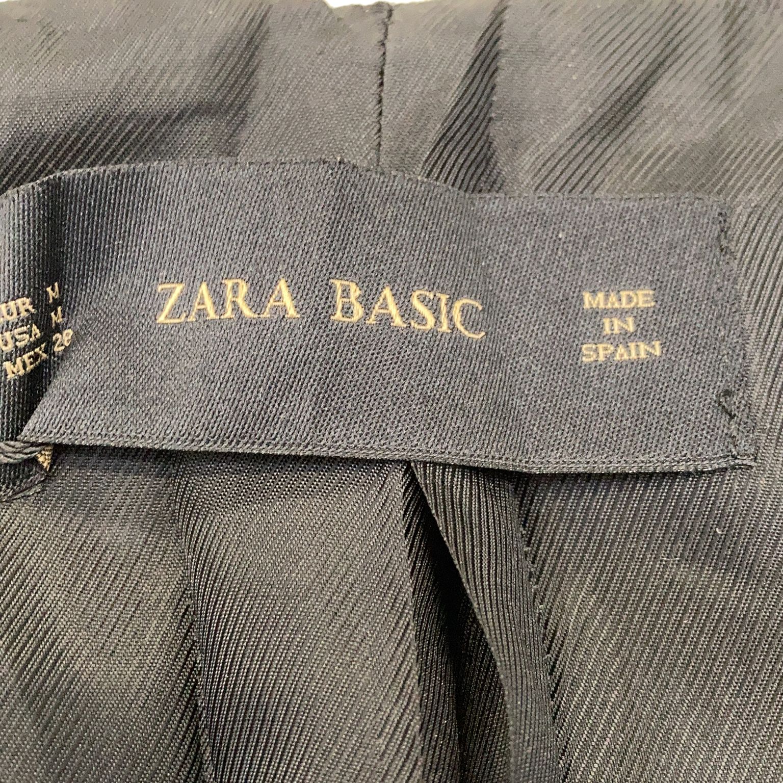 Zara Basic